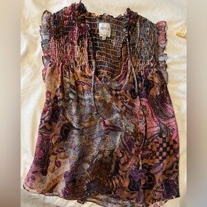 Casual or dress shirt worn a couple times great condition